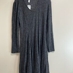 Chic Charcoal Knit Midi Dress